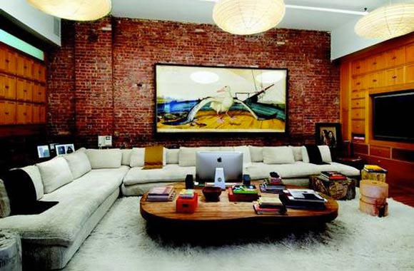 Hank Azaria sold his Manhattan apartment for $8 million to Meg Ryan.