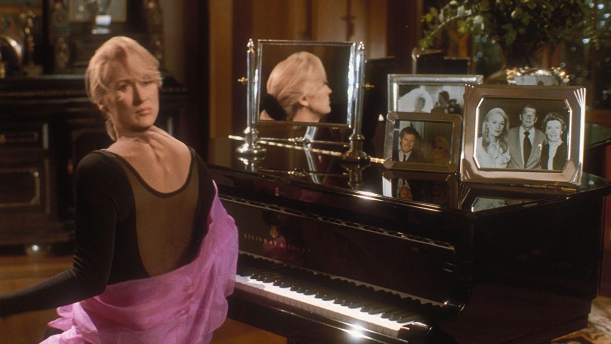 Death Becomes Her was one of the films for which Ralston won a vfx Oscar.