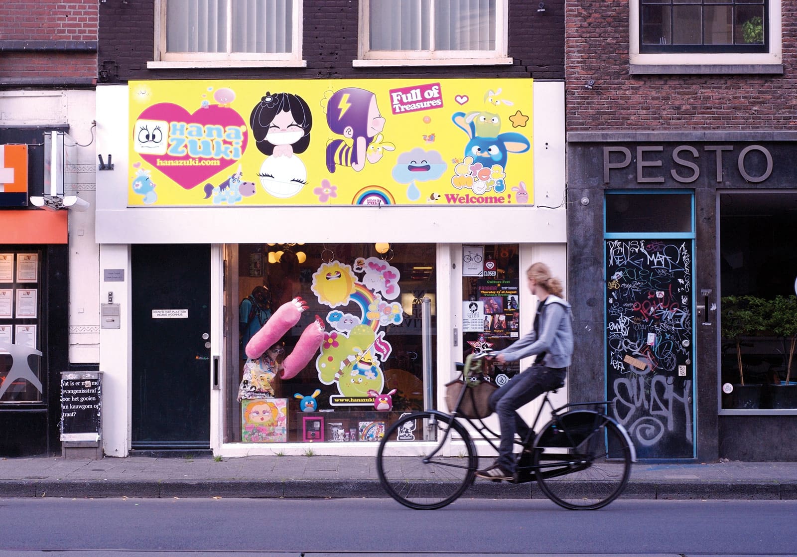 The Hanazuki storefront in Amsterdam, Netherlands. The store no longer exists.